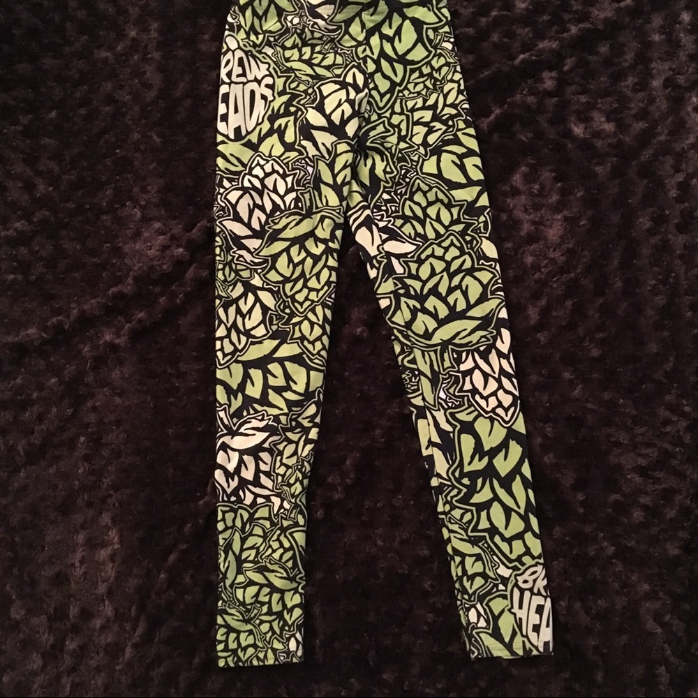 🐞Canada leggings size m